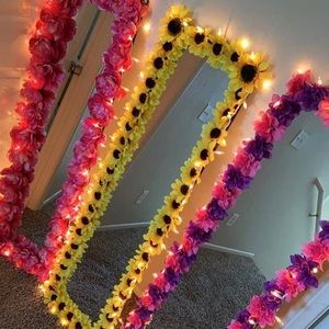 Flower light mirror